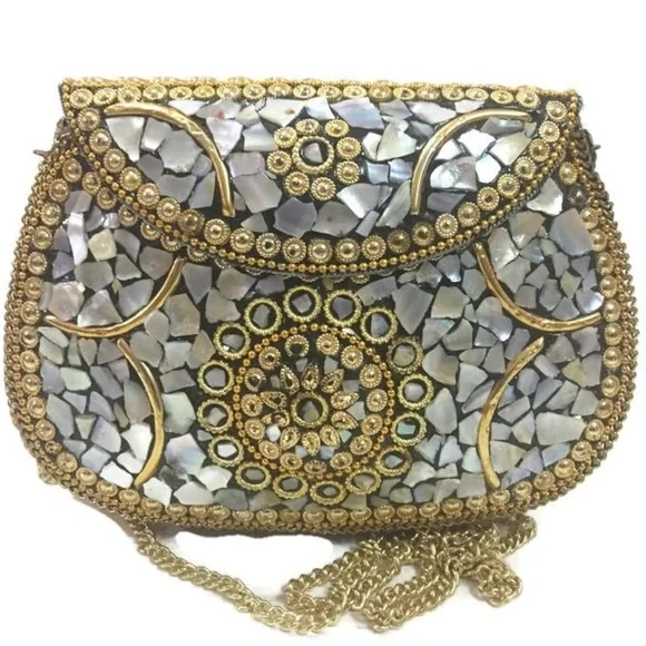 Silver and gold color metal clutch decorated with mother of pearl - Picture 4 of 5